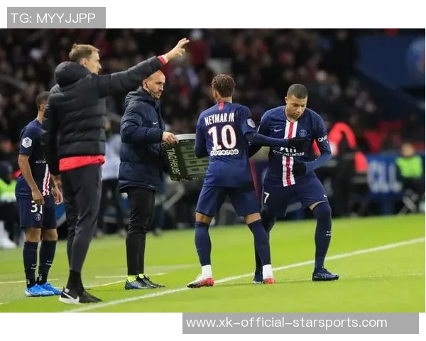 法比尼奥赞马尔基尼奥斯在巴黎和国家队展现出色领导力与高水平表现