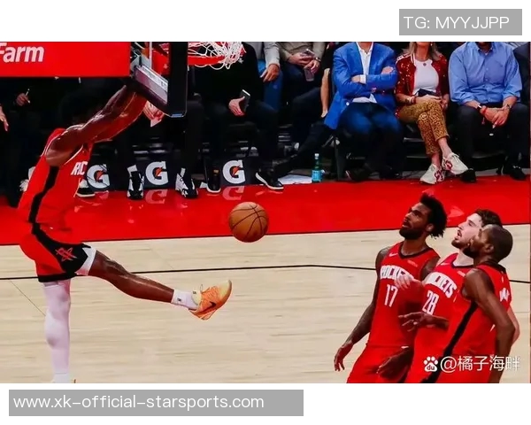 KD本赛季场均上场时间达到369分钟排名联盟第三仅次于马克西和阿门